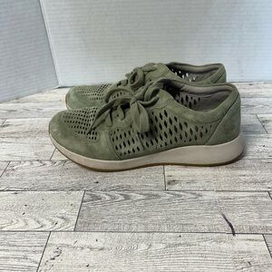 Dansko Charlie suede green sneakers women’s size (36) 6